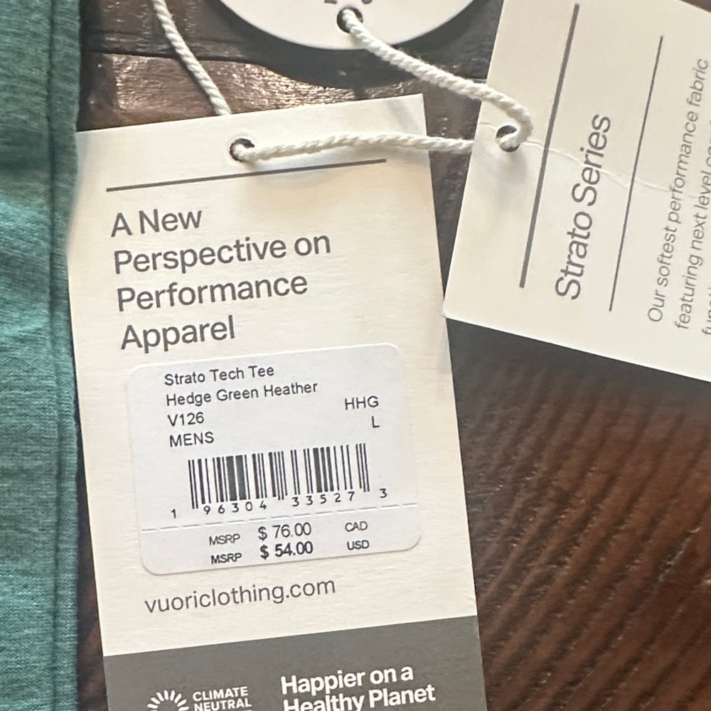 Vuori Strato Tech Tee in Green Heather size L